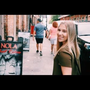 Meet your Posher, Kayla